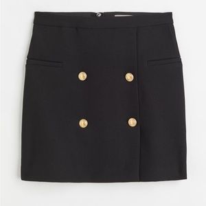 H&M Black Short Skirt, New with Tags (Women’s Size 10)